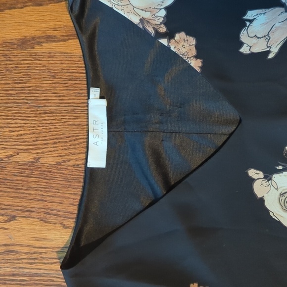 Astr black floral Dress chiffon bell sleeve feminine Whimsical mini sheath. Sz S - Picture 3 of 7